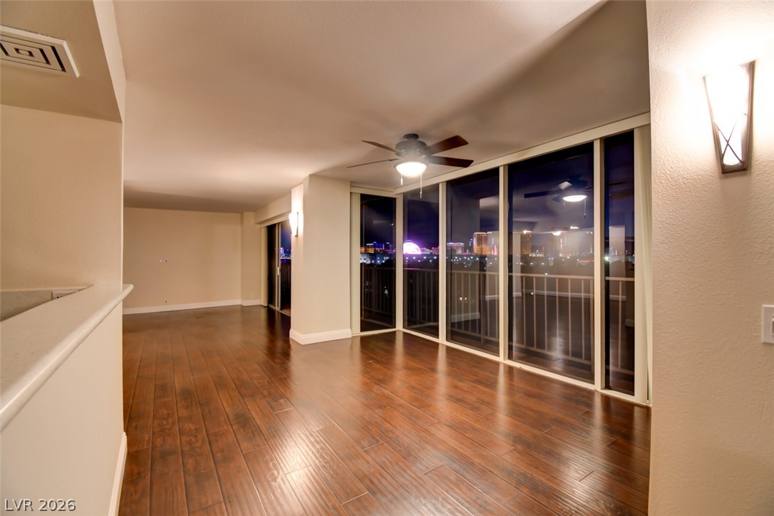 3111 Bel Air Drive 8e Property Photo 6