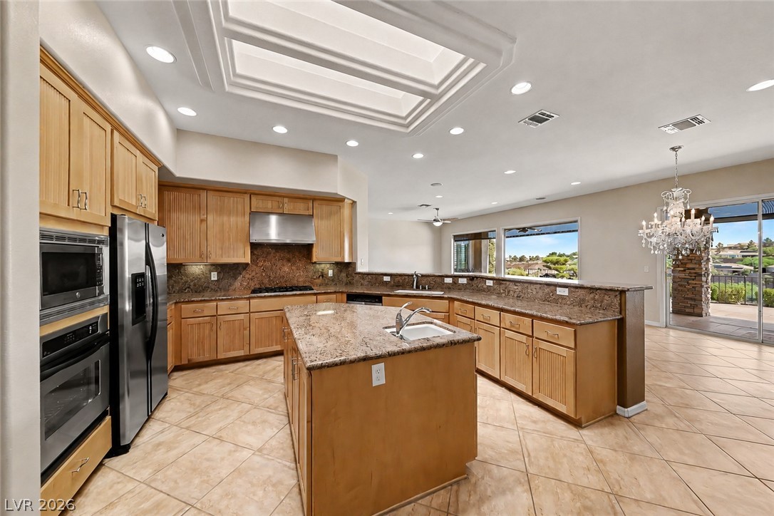 2738 Cherrydale Falls Drive Property Photo 33