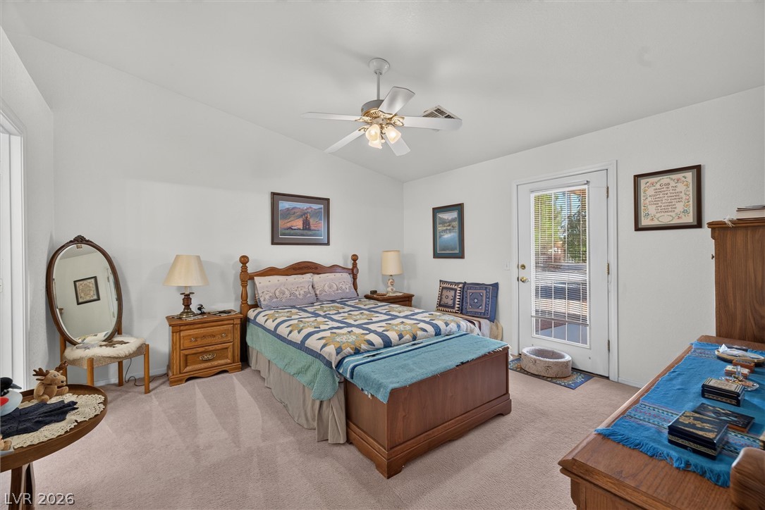 680 East Jaybird Street Property Photo 22