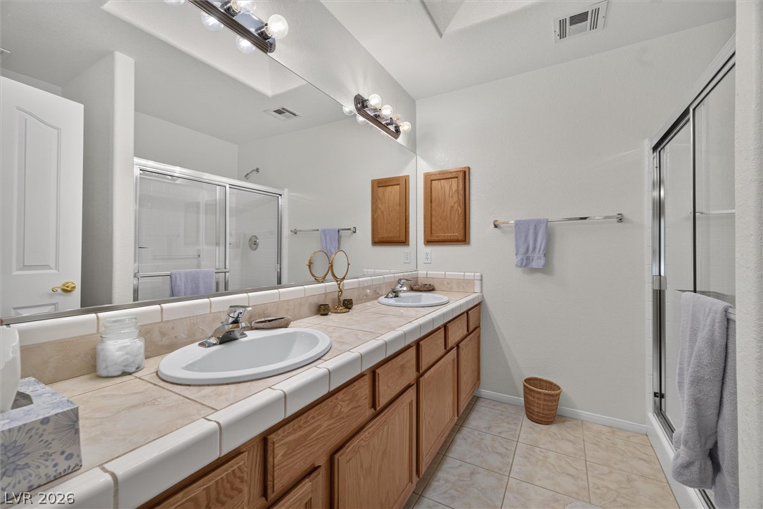 680 East Jaybird Street Property Photo 24