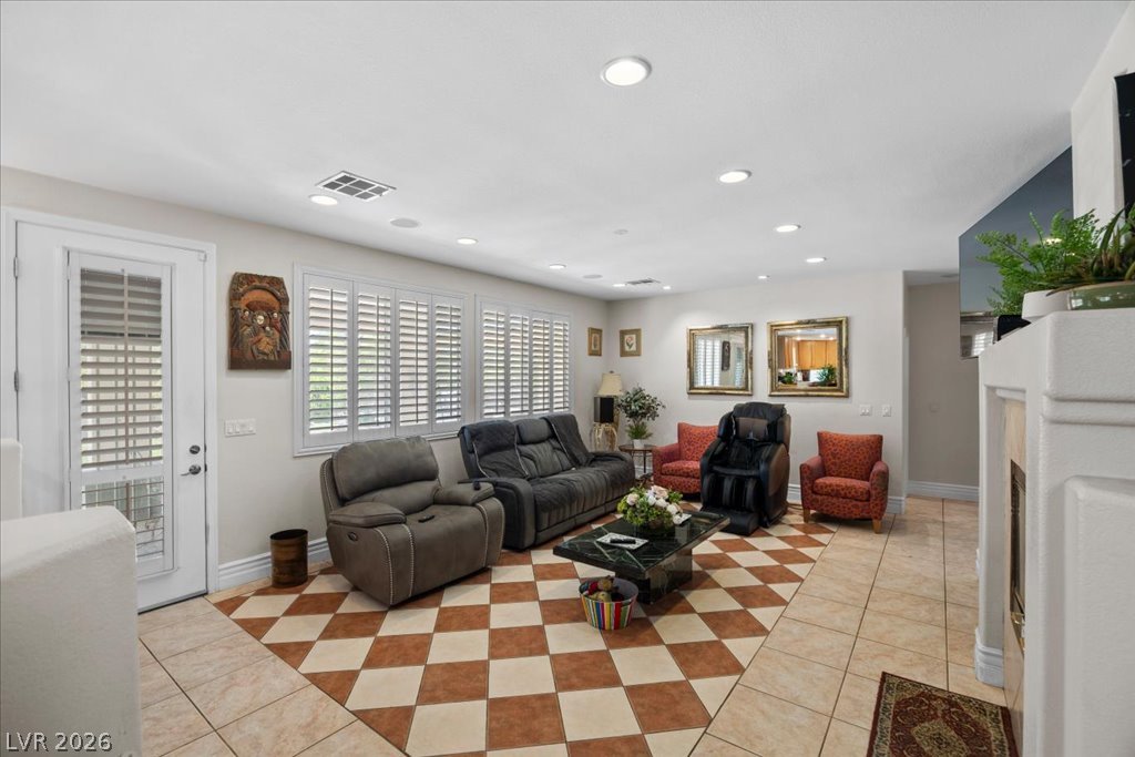 6681 Blue Sapphire Avenue Property Photo 22