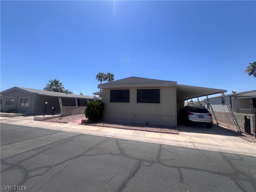 5565 Tres Piedras Road Property Photo 1