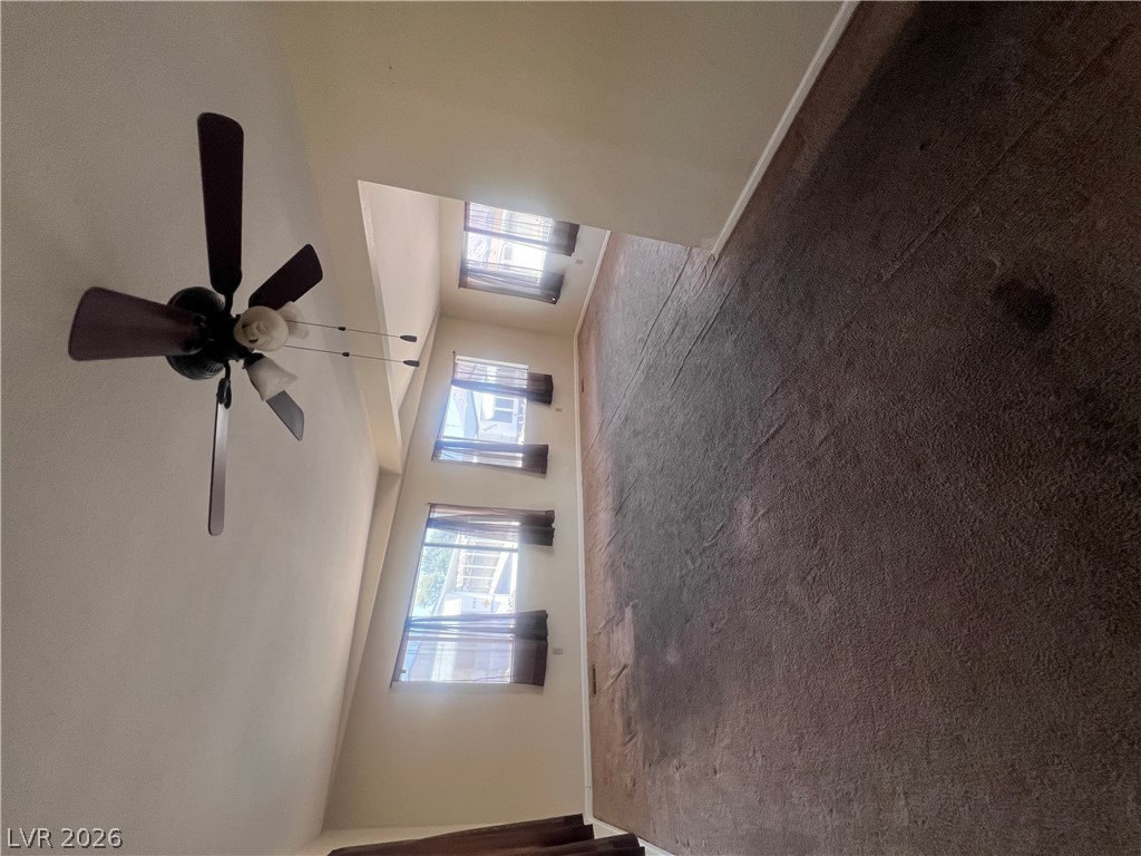 5565 Tres Piedras Road Property Photo 6