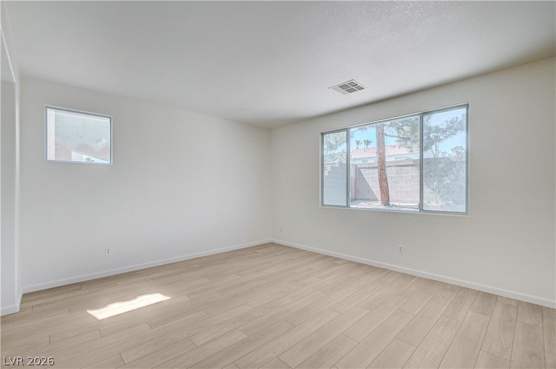 9492 Rainfall Avenue Property Photo 12
