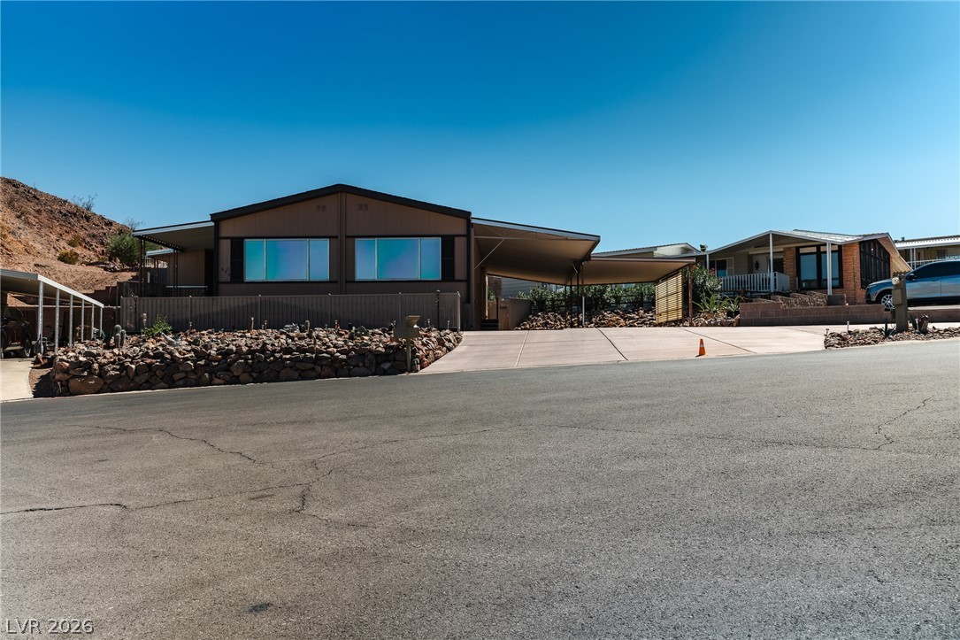 685 Mount Bona Way Property Photo 1