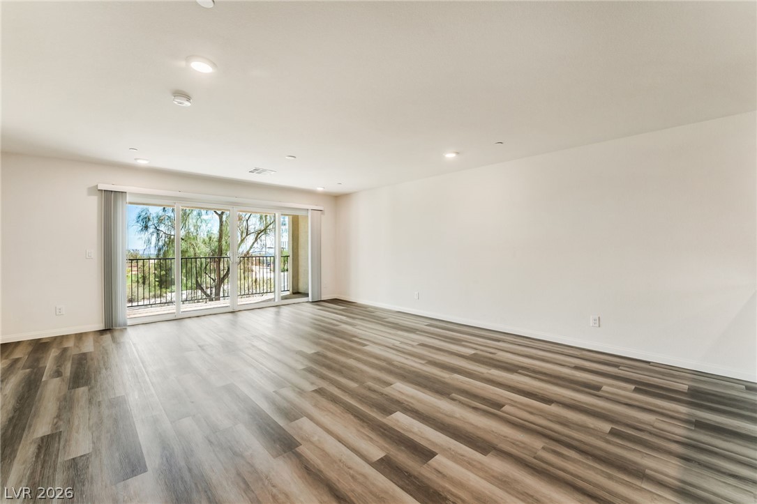 3892 Enchanted Sky Street Property Photo 7