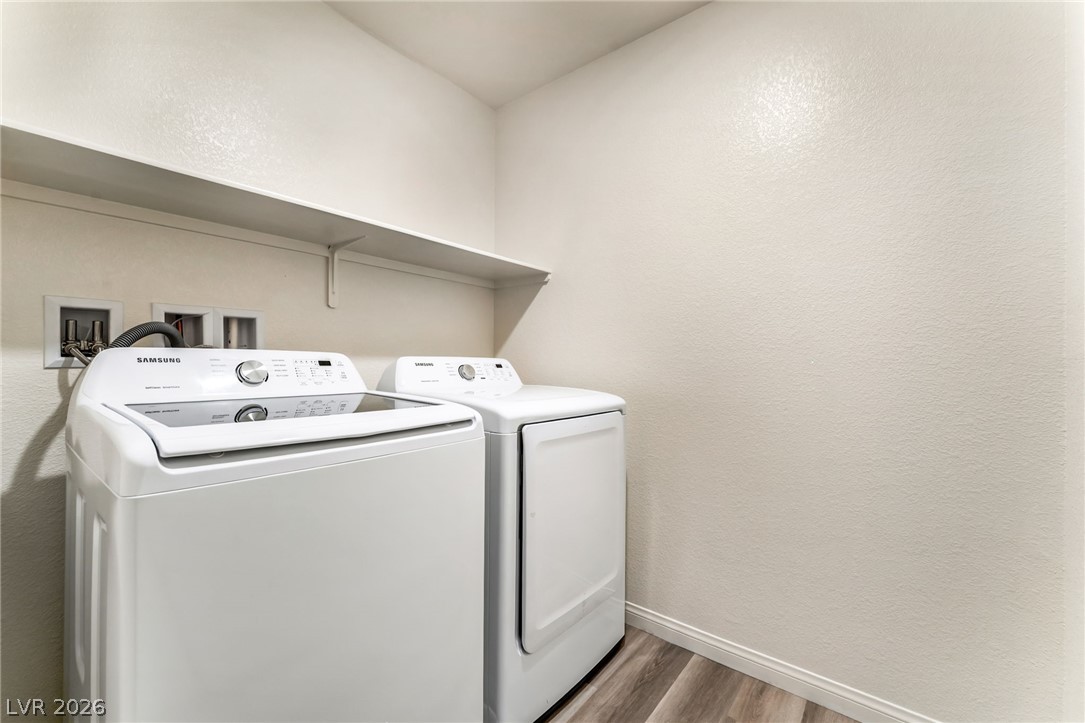 3892 Enchanted Sky Street Property Photo 21