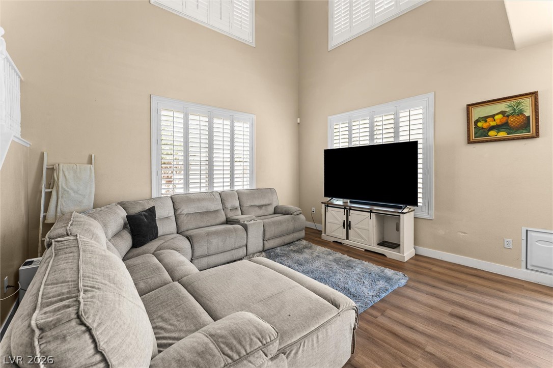 8488 Ravencrest Street Property Photo 5