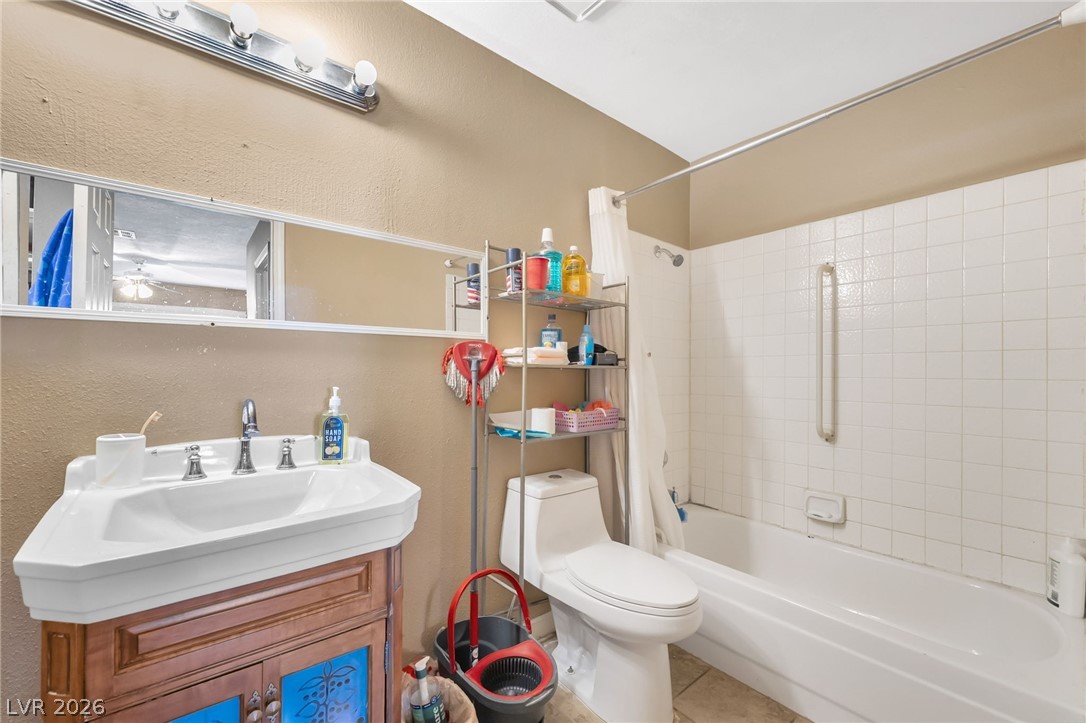 5821 Medallion Drive 102 Property Photo 21