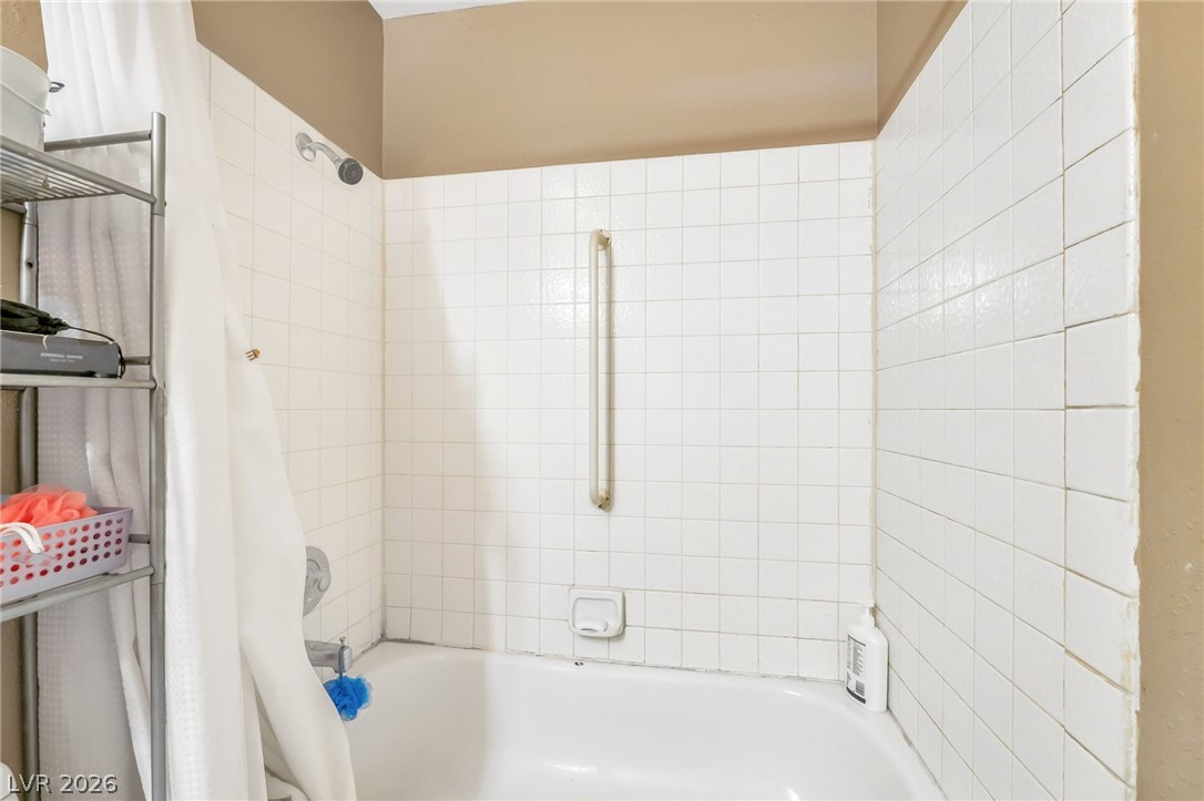 5821 Medallion Drive 102 Property Photo 22