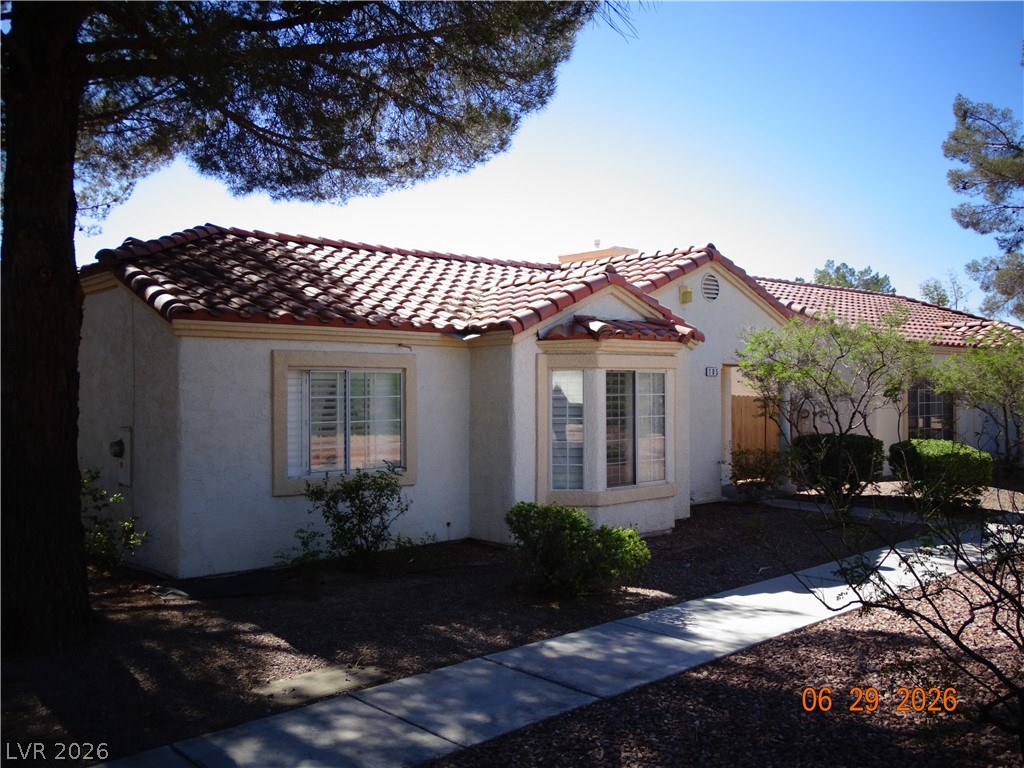 5424 Geneive Lane 105 Property Photo 1