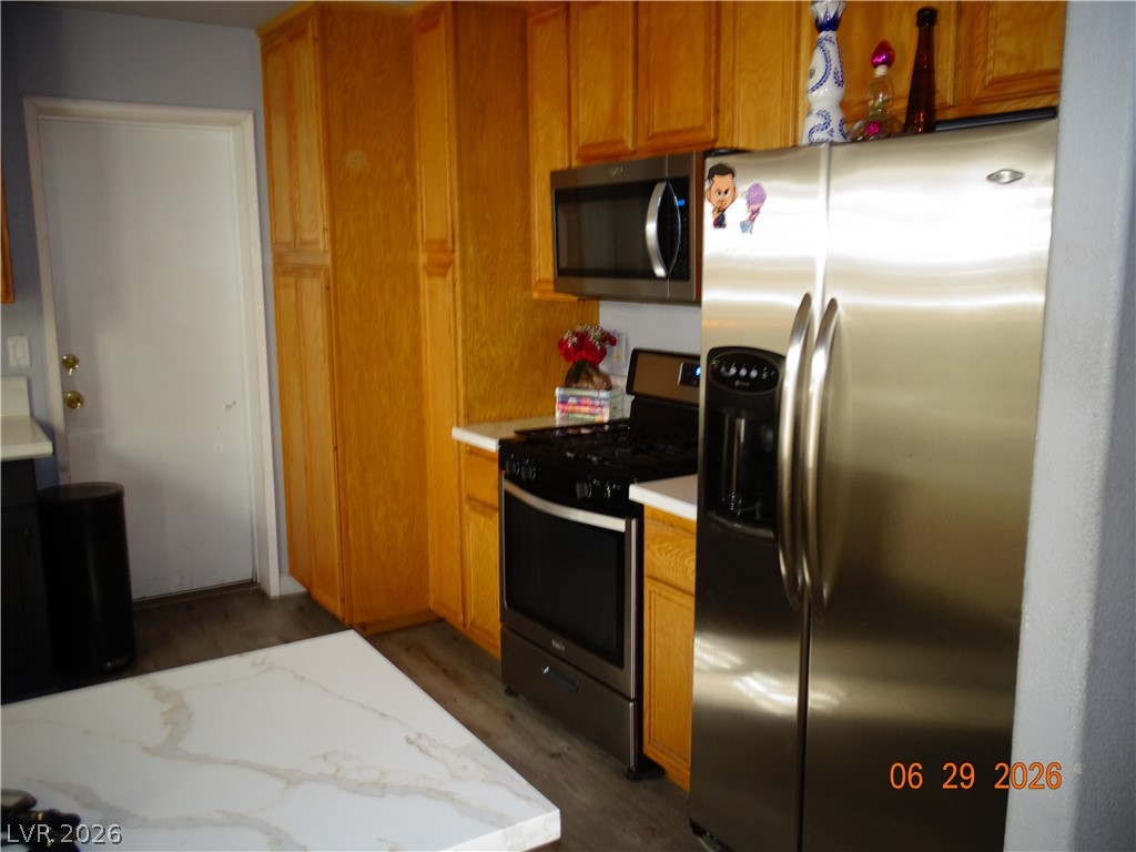 5424 Geneive Lane 105 Property Photo 8