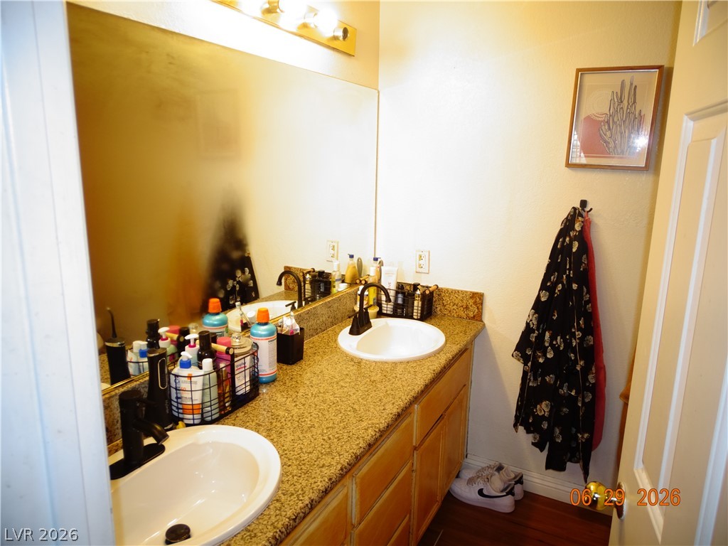 5424 Geneive Lane 105 Property Photo 16
