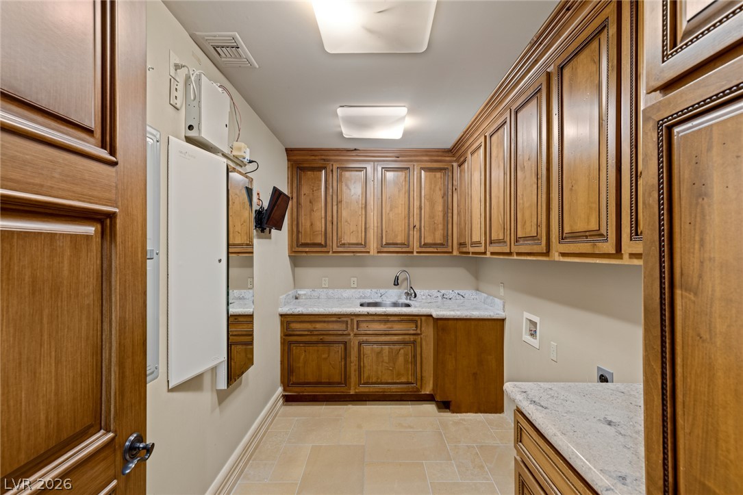 9724 Verlaine Court Property Photo 32
