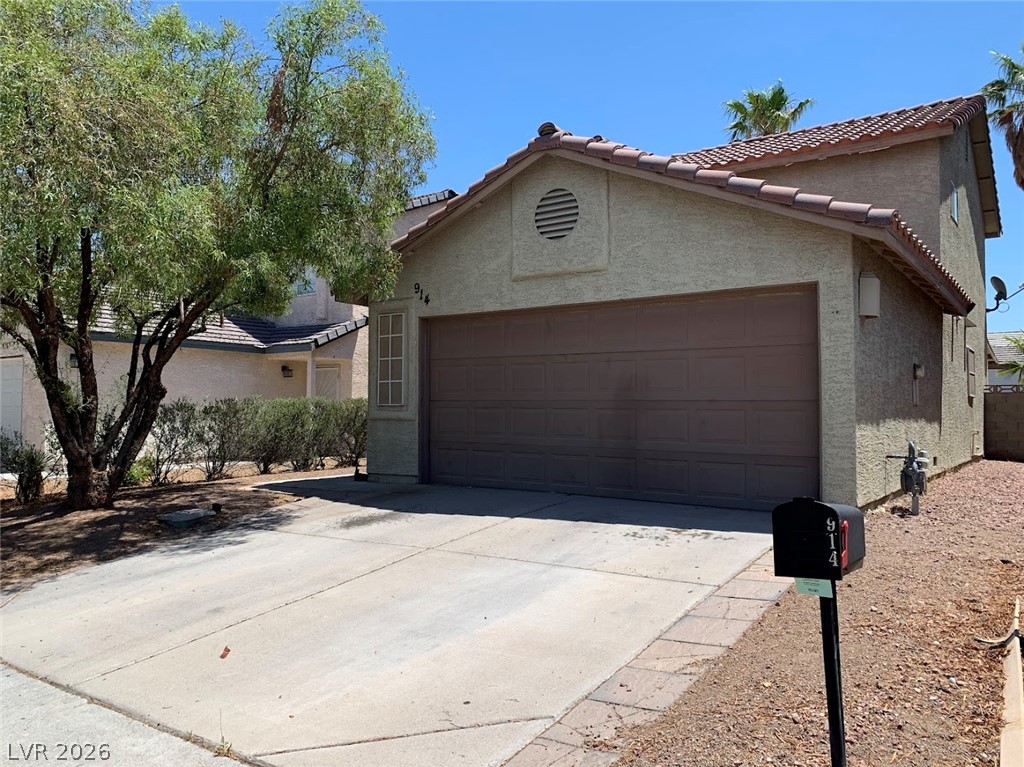 914 Scarlet Ridge Drive Property Photo 1