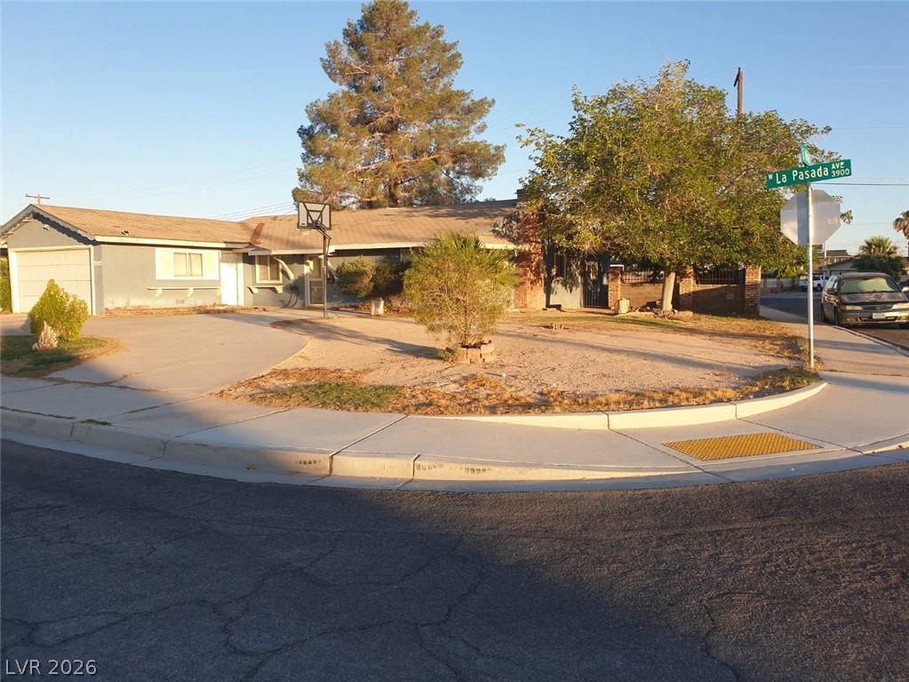 3905 La Pasada Avenue Property Photo 1
