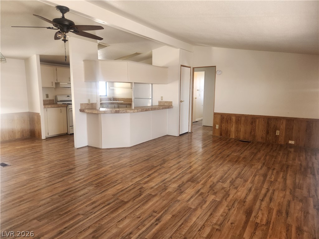 3189 Del Monte Street Property Photo 7