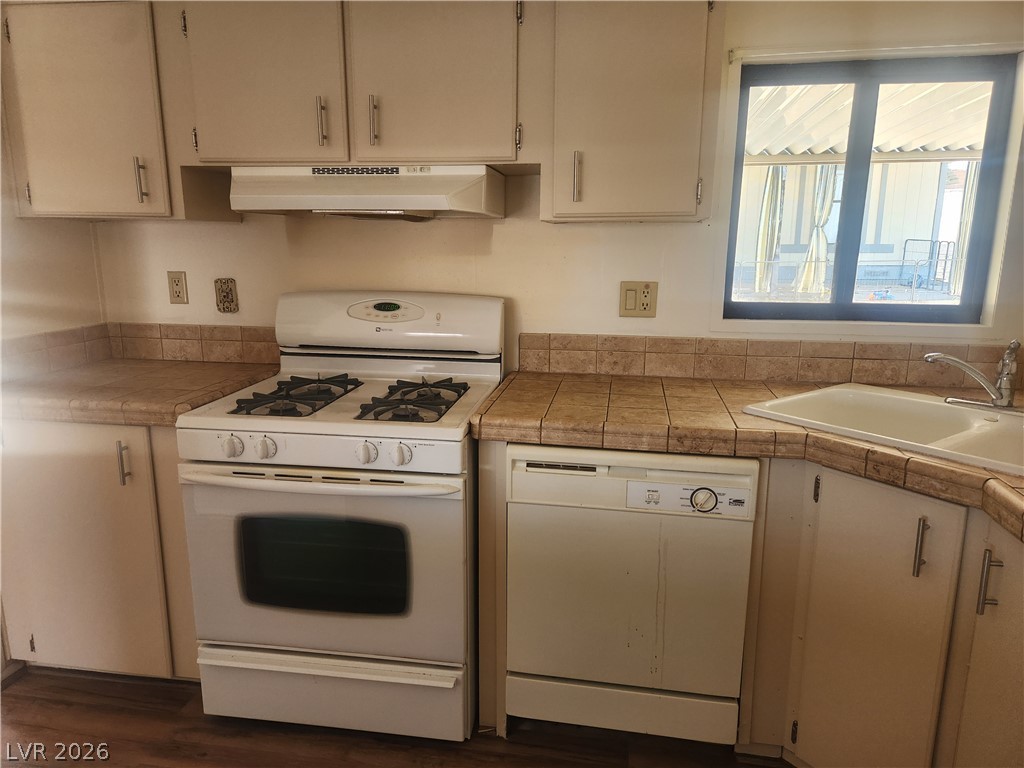 3189 Del Monte Street Property Photo 12