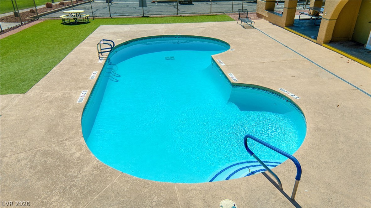 3189 Del Monte Street Property Photo 35