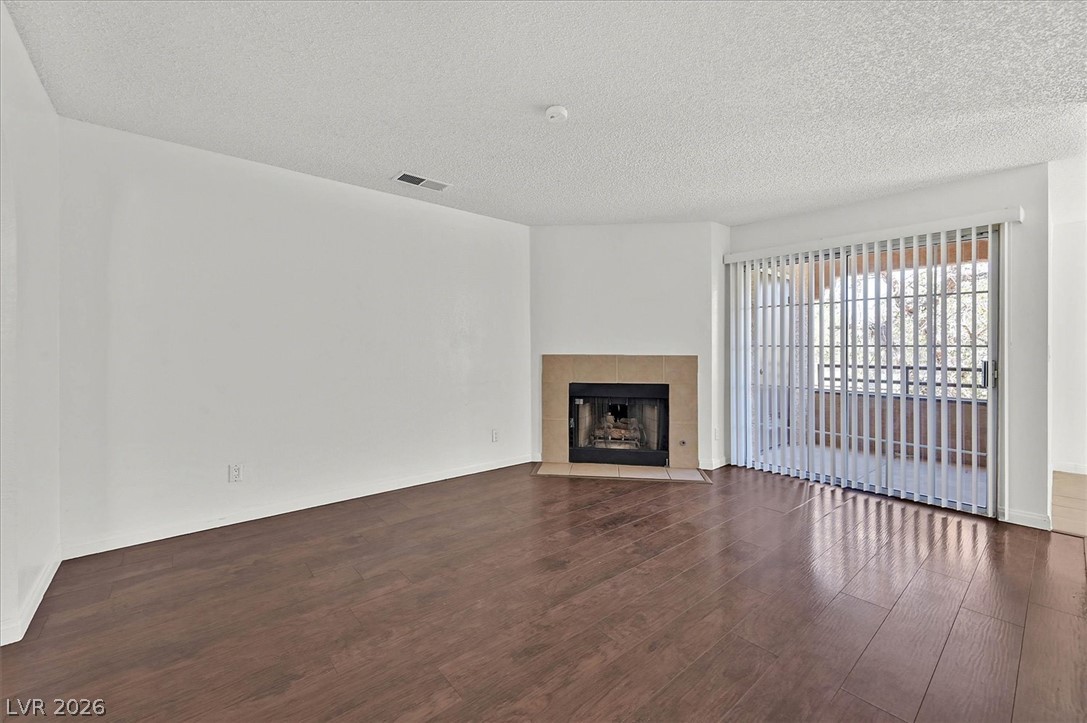 2200 South Fort Apache Road 2142 Property Photo 7