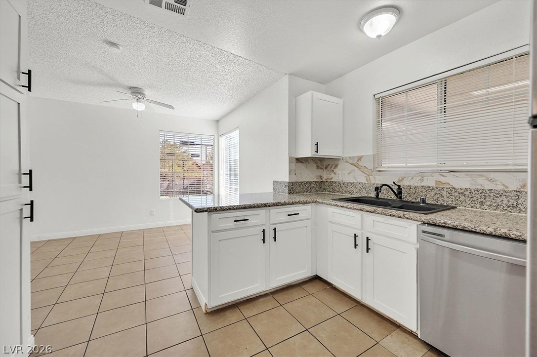 2200 South Fort Apache Road 2142 Property Photo 10