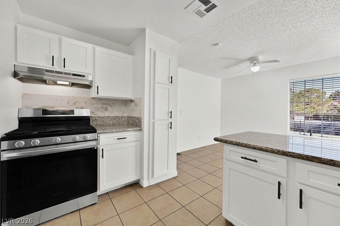 2200 South Fort Apache Road 2142 Property Photo 11
