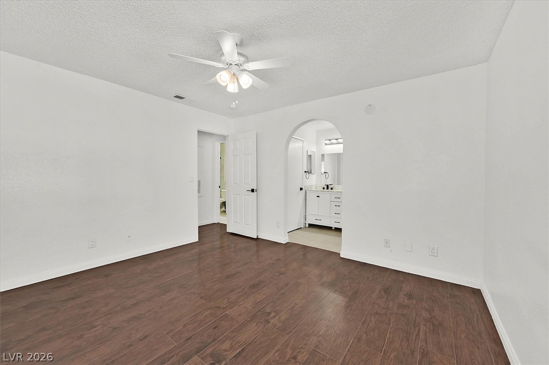 2200 South Fort Apache Road 2142 Property Photo 15