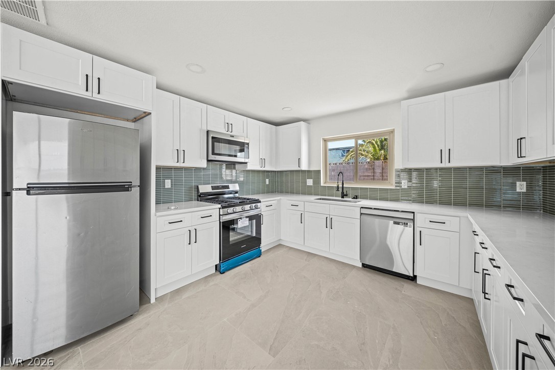 4378 Swandale Avenue Property Photo 11