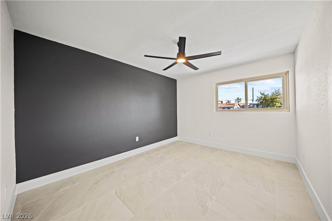 4378 Swandale Avenue Property Photo 25