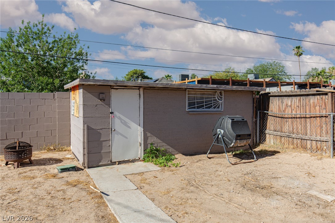 1016 Sweeney Avenue Property Photo 23