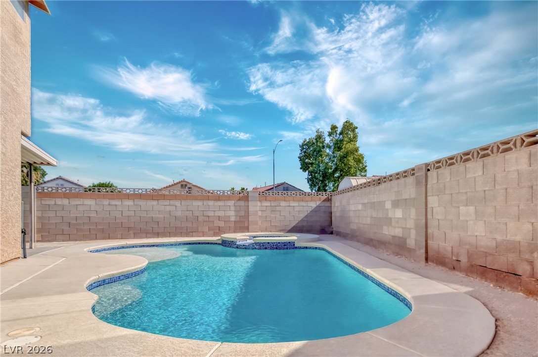 5841 Stateline Way Property Photo 3
