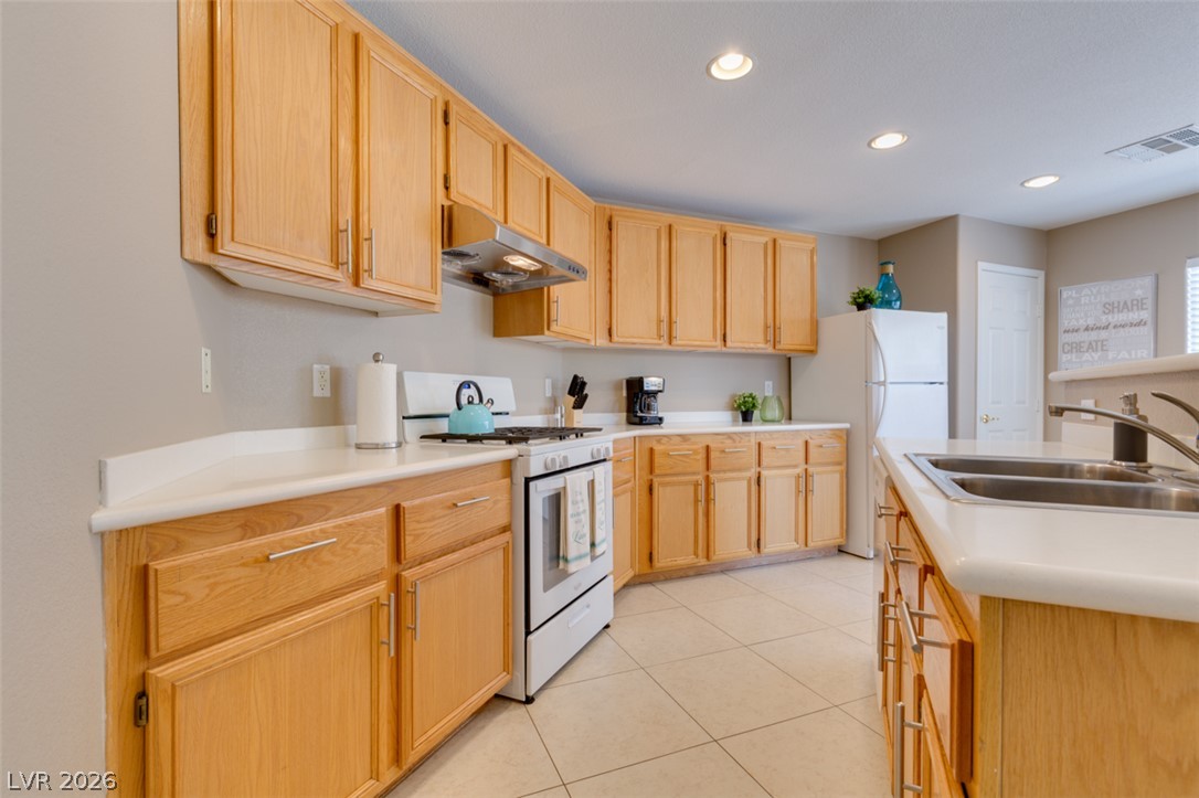 6236 Windmill Island Avenue Property Photo 15