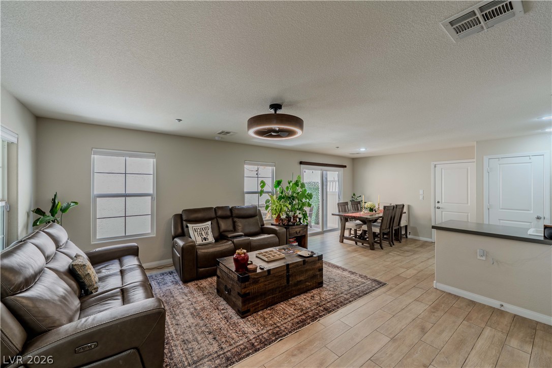 2084 Airy Petals Walk Property Photo 11