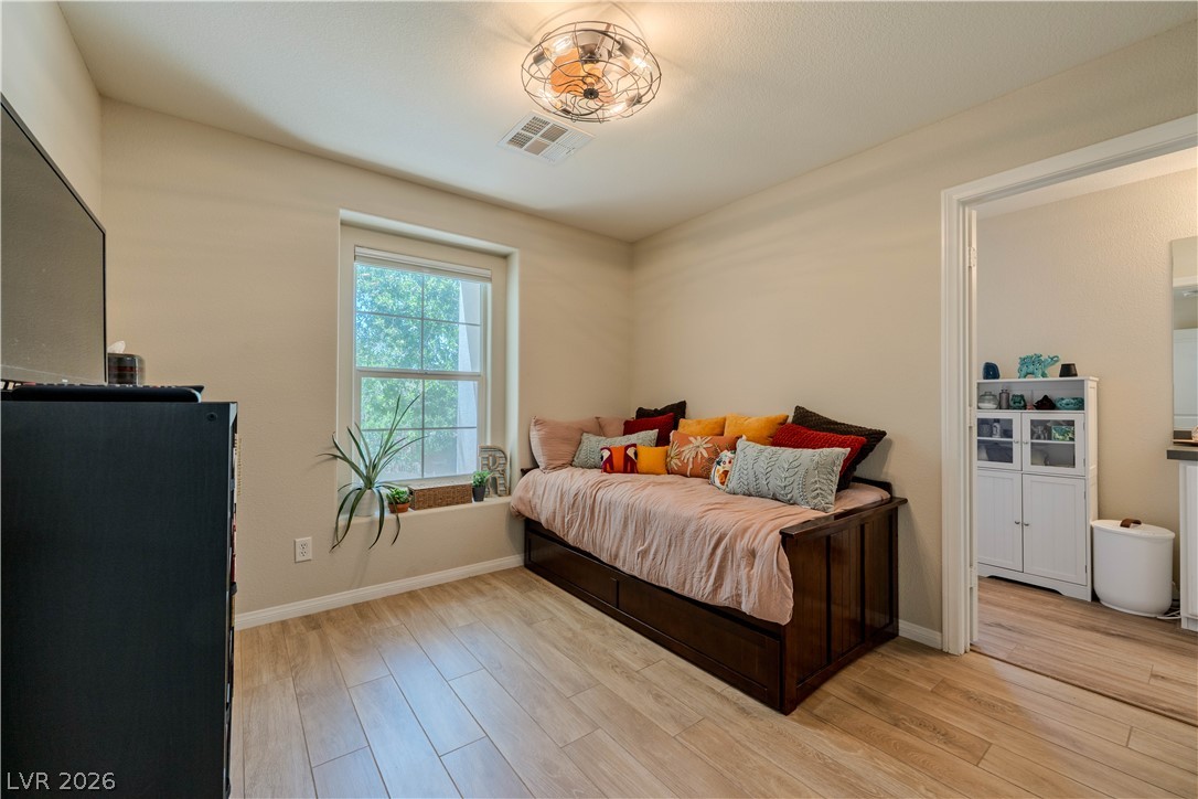 2084 Airy Petals Walk Property Photo 22
