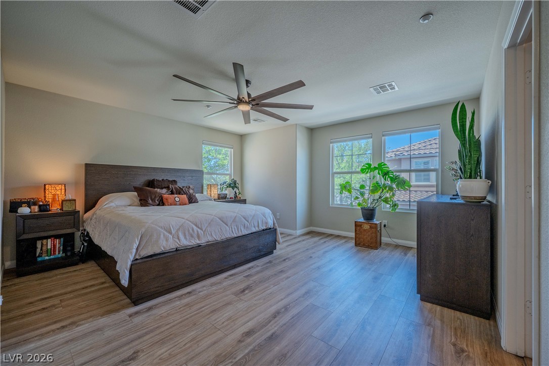 2084 Airy Petals Walk Property Photo 30
