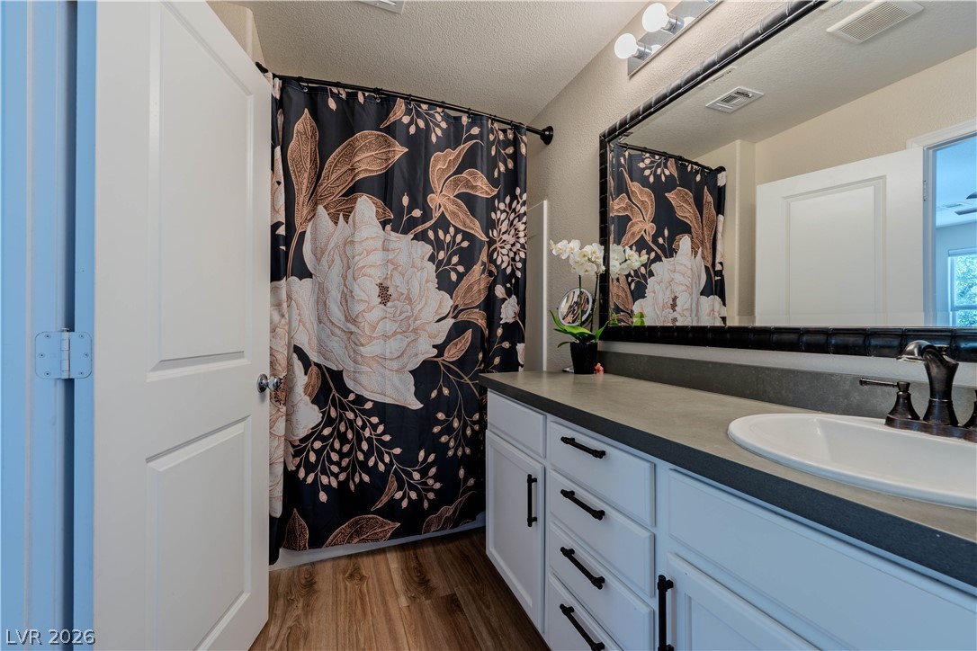 2084 Airy Petals Walk Property Photo 33