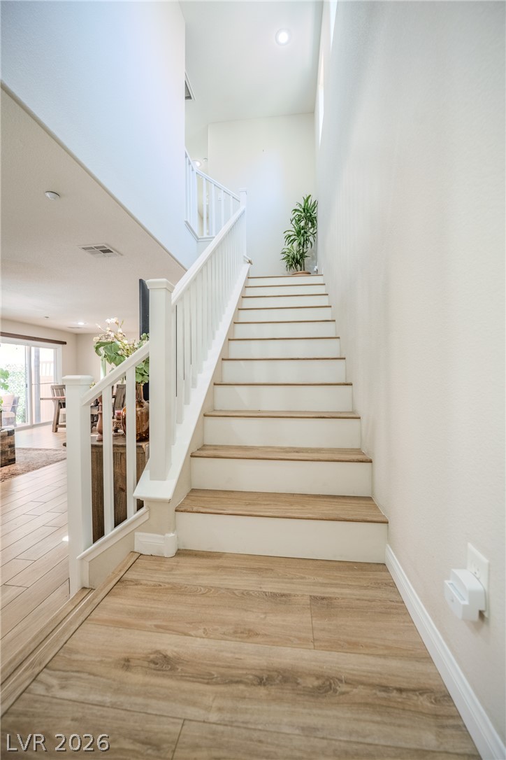 2084 Airy Petals Walk Property Photo 38