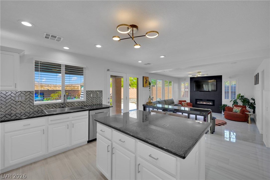 7895 Red Rock Ridge Avenue Property Photo 14