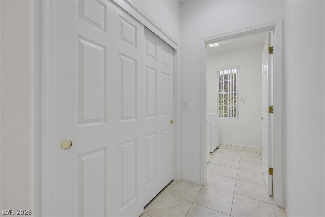 2833 Winslow Springs Drive Property Photo 27