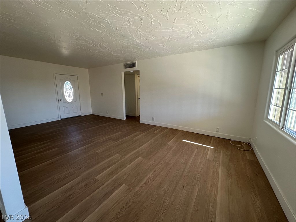 2876 Escuela Street Property Photo 19