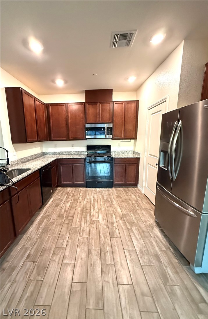 1003 Brilliant Meadow Avenue Property Photo 6
