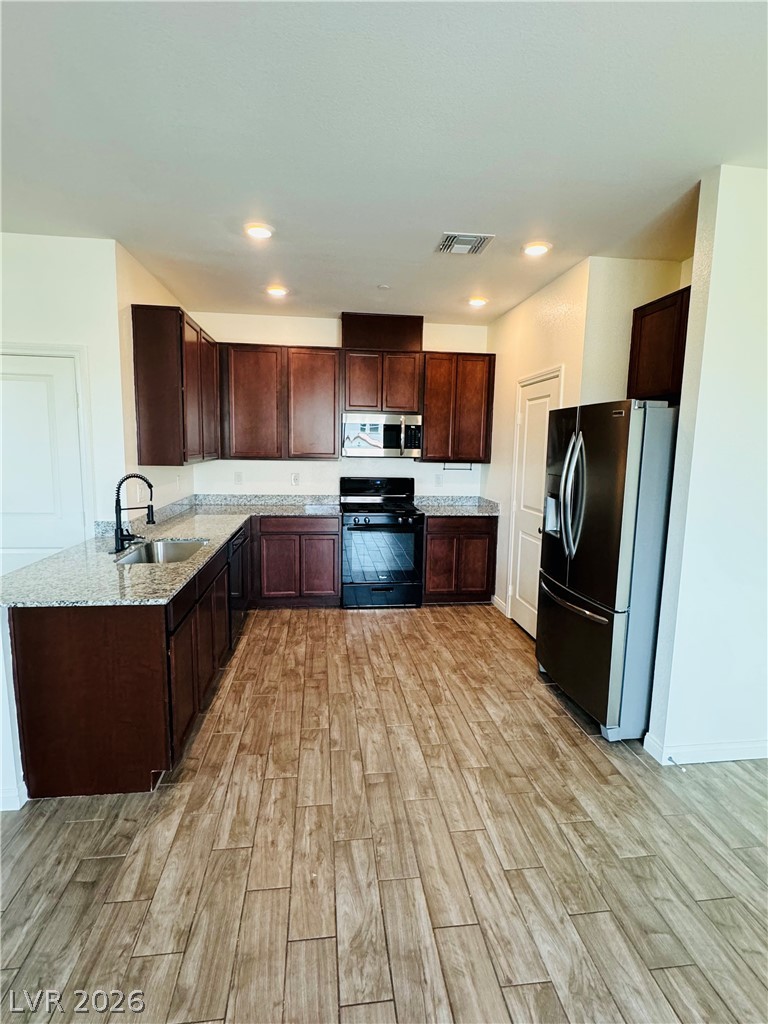 1003 Brilliant Meadow Avenue Property Photo 7