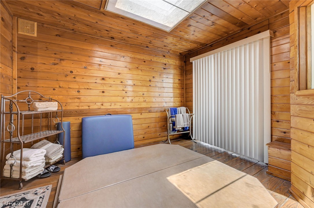 6790 West Oakey Boulevard Property Photo 18