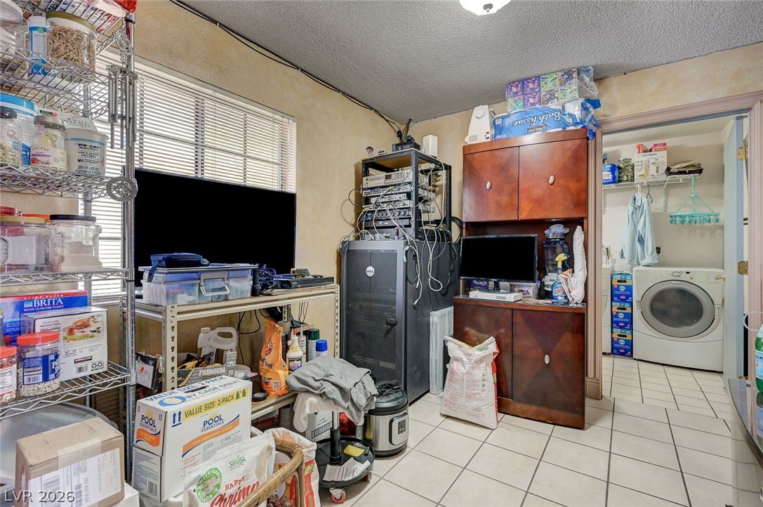 6790 West Oakey Boulevard Property Photo 25