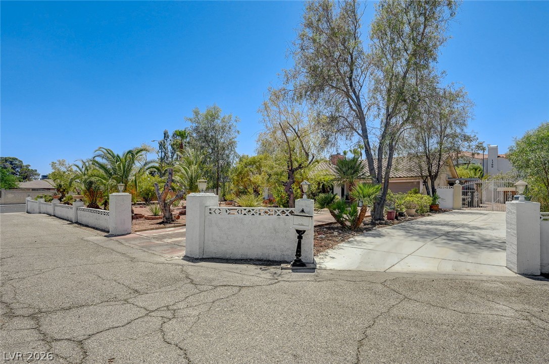 6790 West Oakey Boulevard Property Photo 32