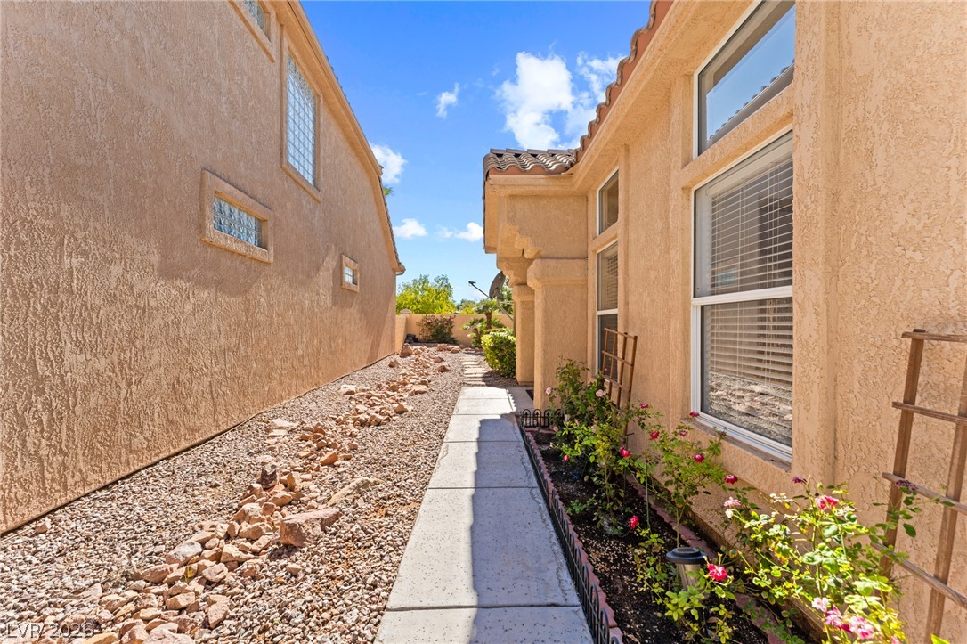 9229 Pitching Wedge Drive Property Photo 34