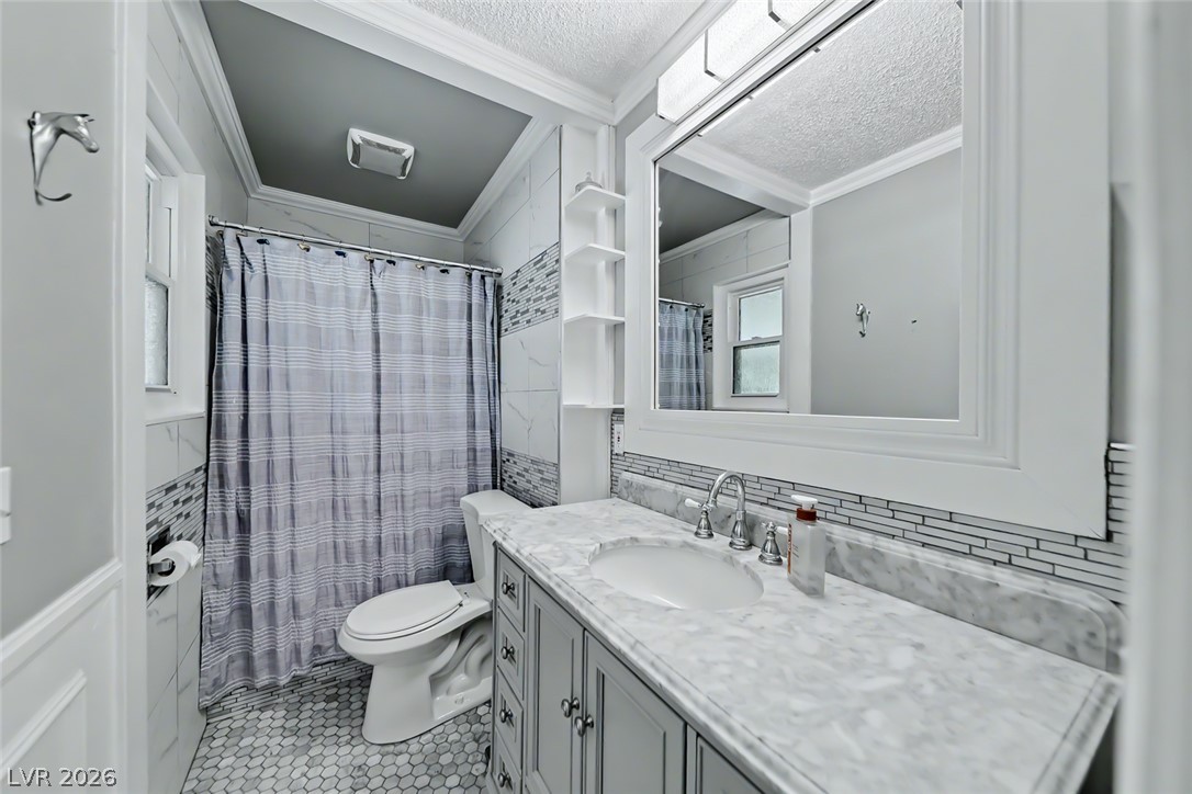 285 East Shelbourne Avenue Property Photo 20