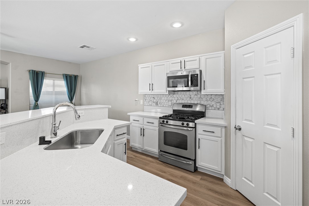 5529 Baccarat Avenue 103 Property Photo 9