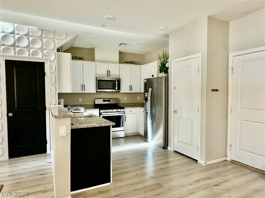 2878 Starling Summit Street Property Photo 8