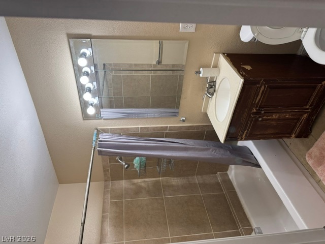 4102 East Ogden Avenue Property Photo 20